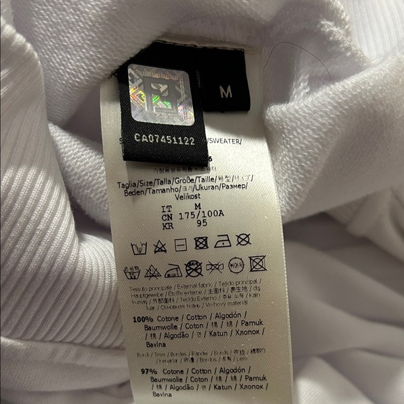 FENDI - Picture 2 of 5